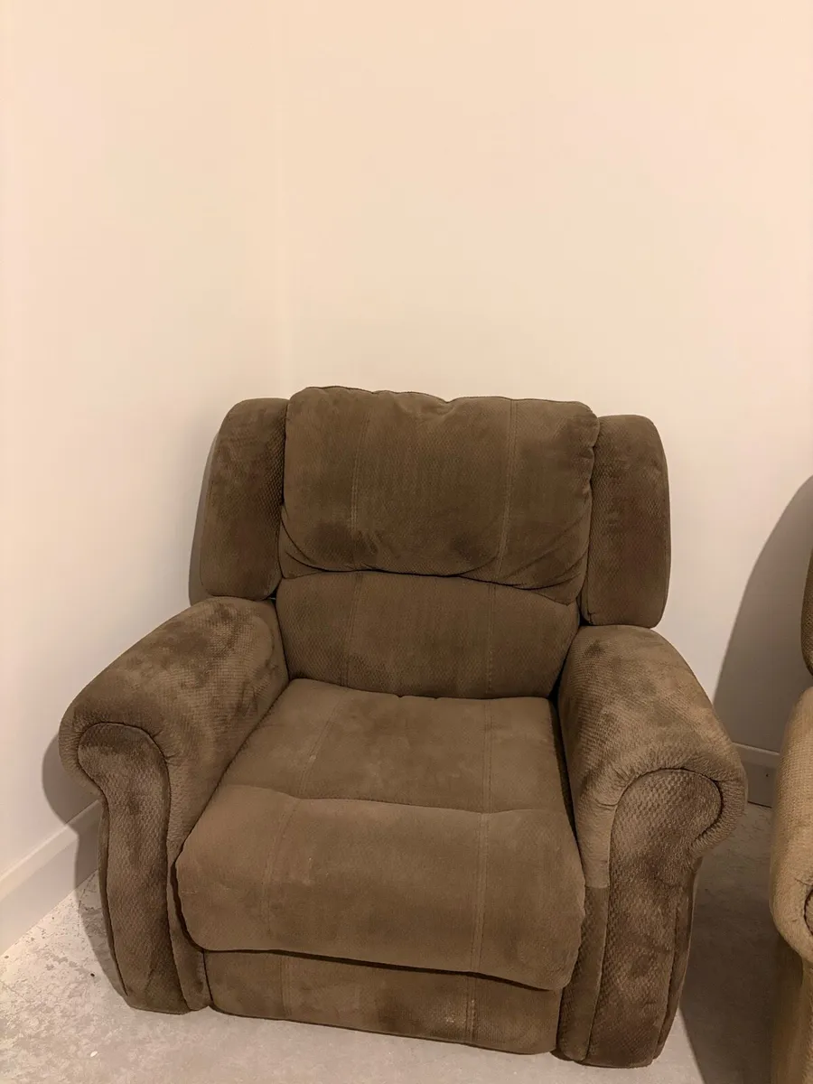 Couch and Two Armchairs - Image 3