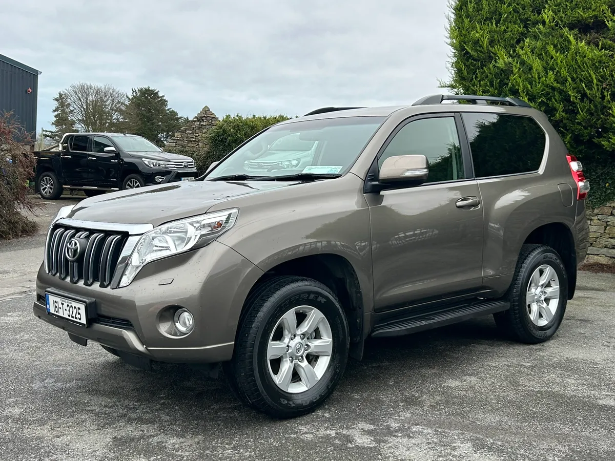 2016 Toyota Landcruiser SWB 2.8 Manual - Image 3