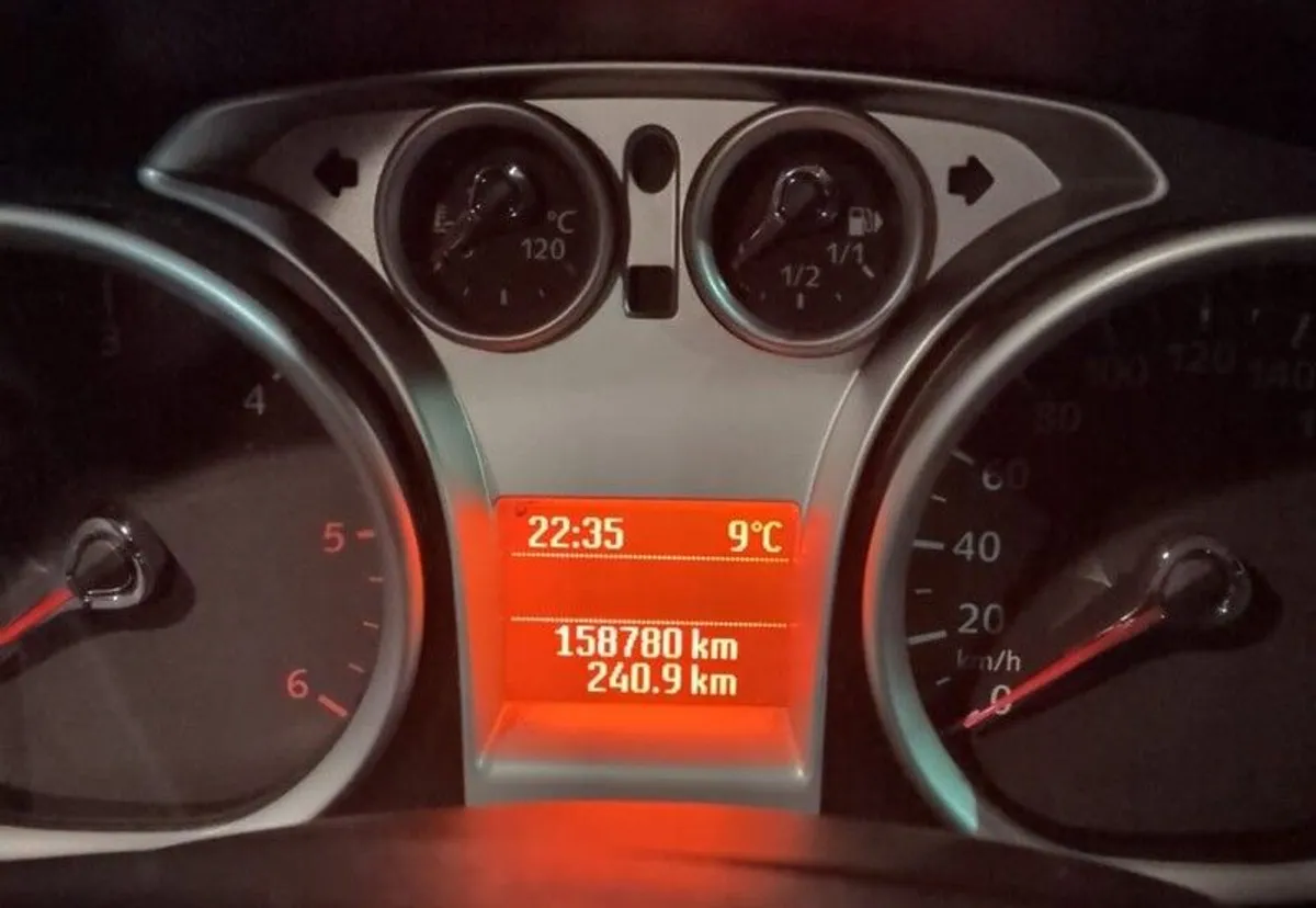 2011 Ford Focus - Image 2