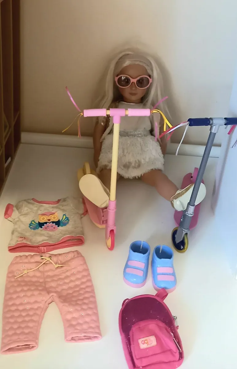 Our Generation Doll & Scooters with extra outfit - Image 2