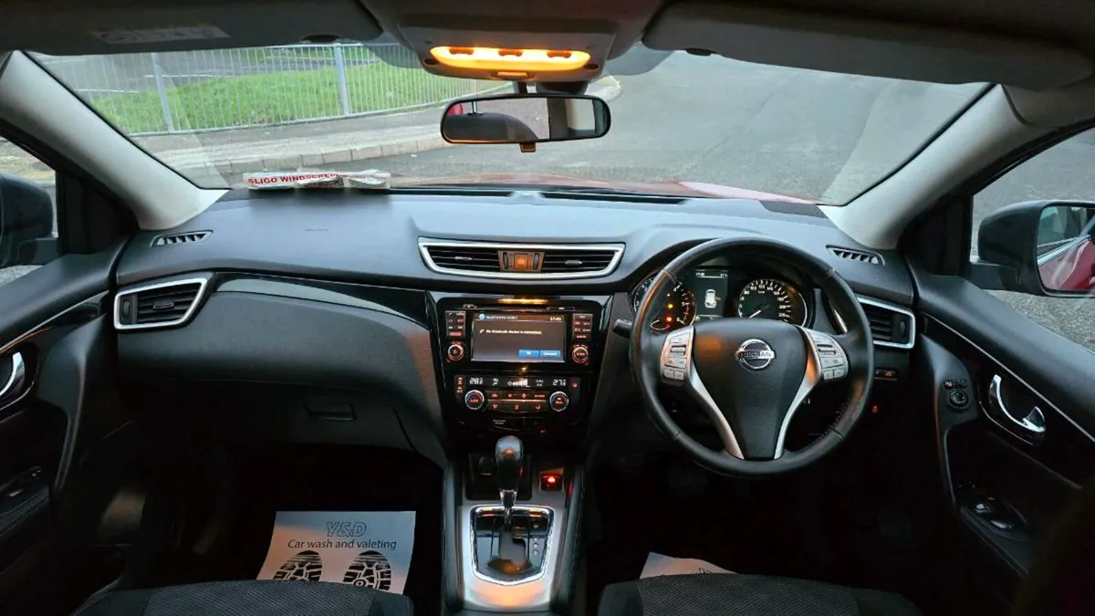 2015 Nissan Qashqai 1.6 diesel AUTOMATIC - Image 2