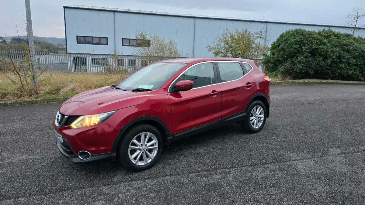 2015 Nissan Qashqai 1.6 diesel AUTOMATIC - Image 4