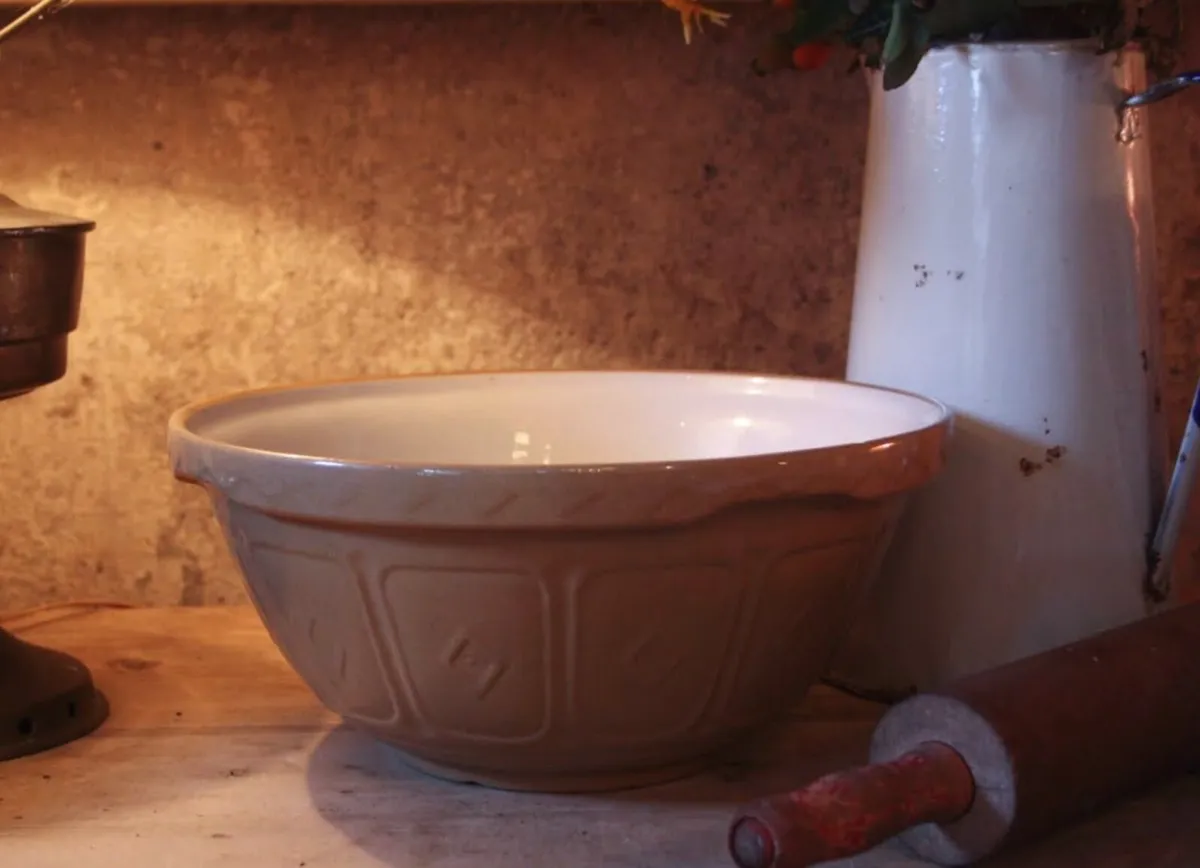 Vintage Mason & Cash Mixing Bowl - Image 1