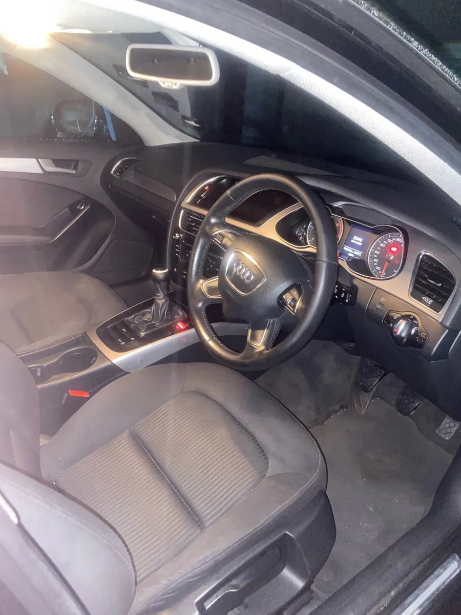 2L Audi A4 - Image 2