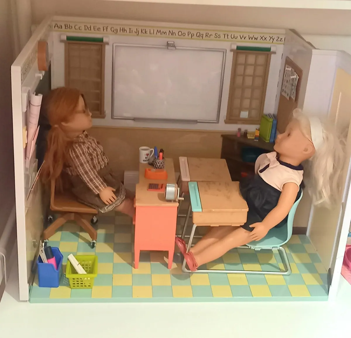 OUR GENERATION CLASSROOM & DOLLS