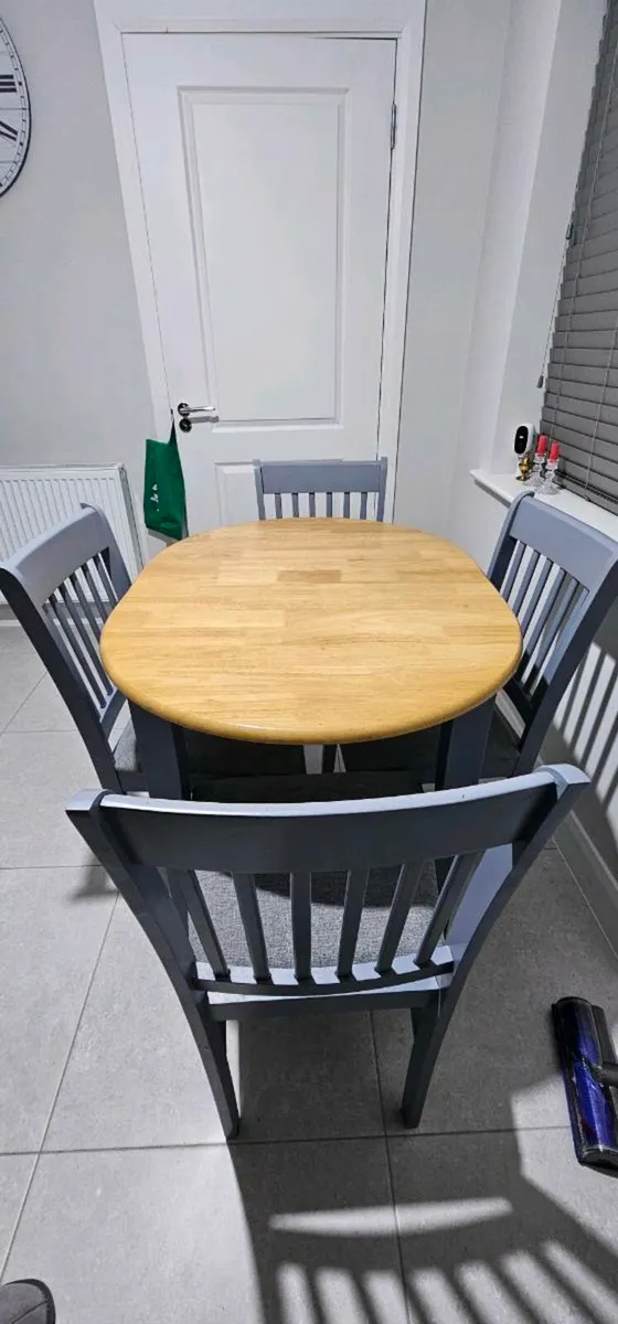 Dinner set - Table and chairs - Image 4