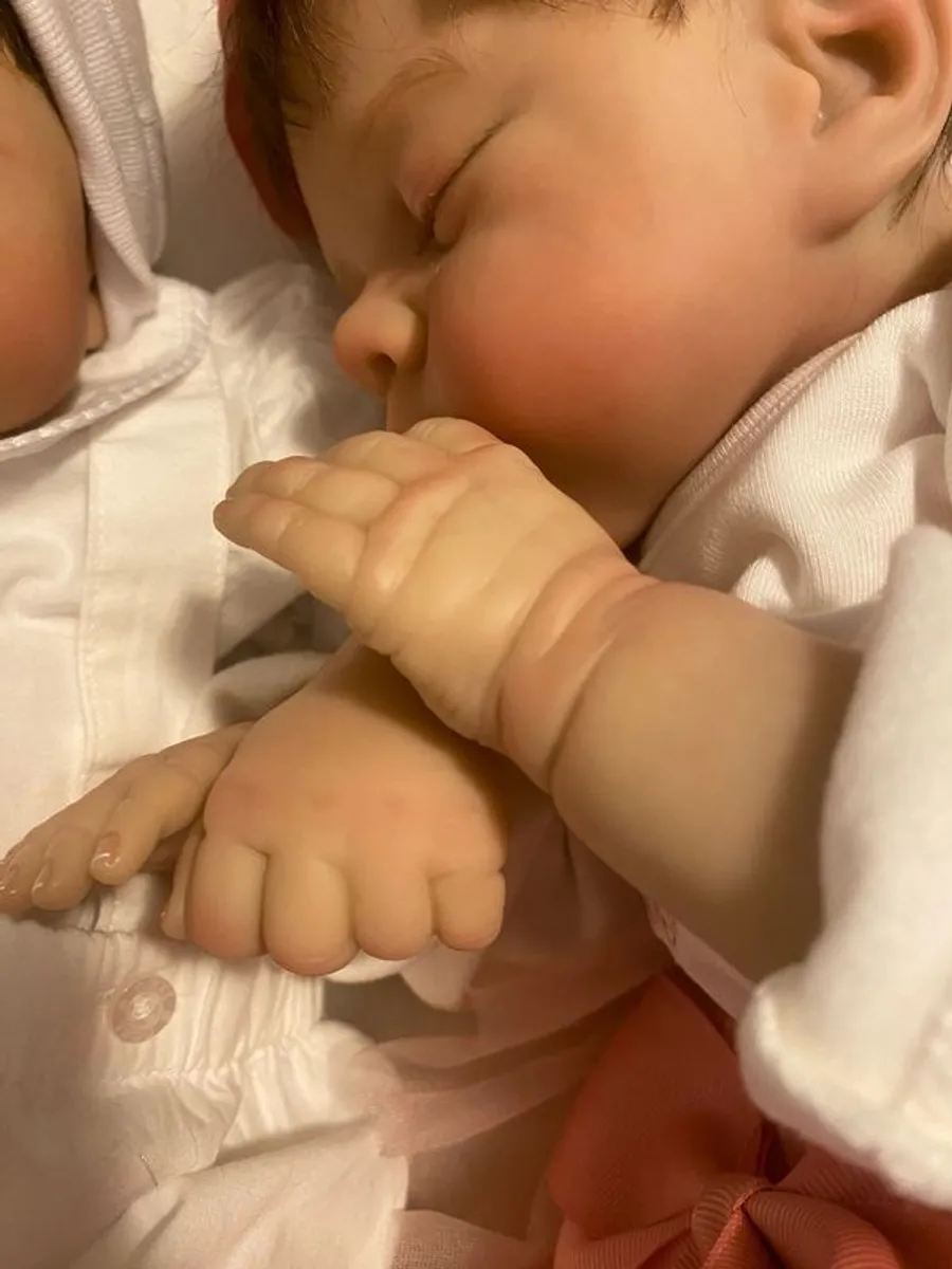beautiful Xmas reborn twin dolls - Image 2