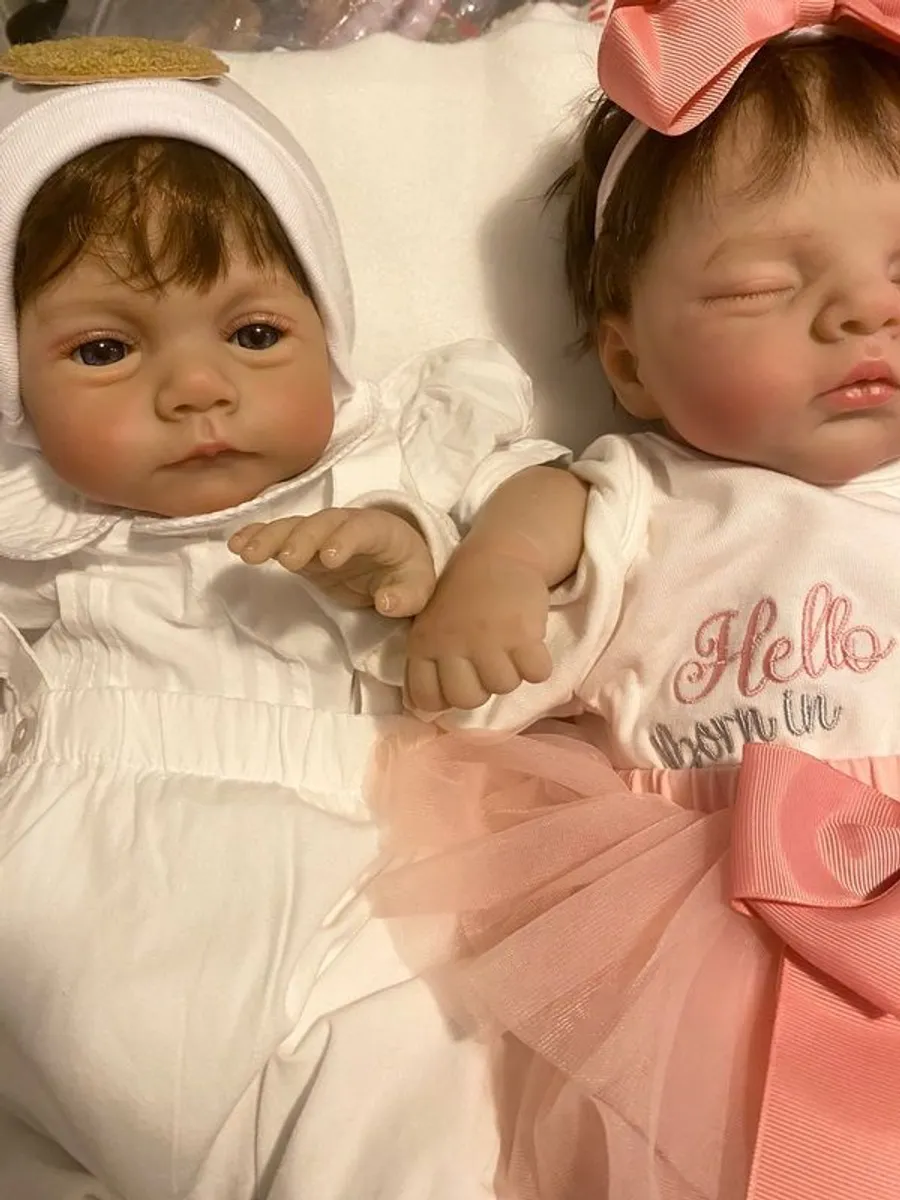 beautiful Xmas reborn twin dolls - Image 4