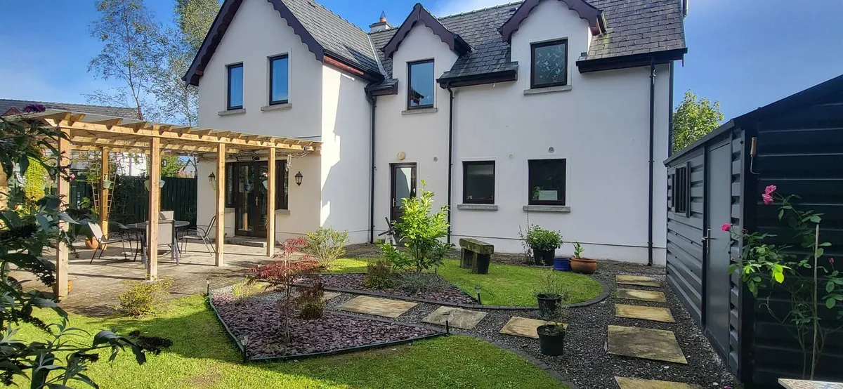 House for sale - Image 2