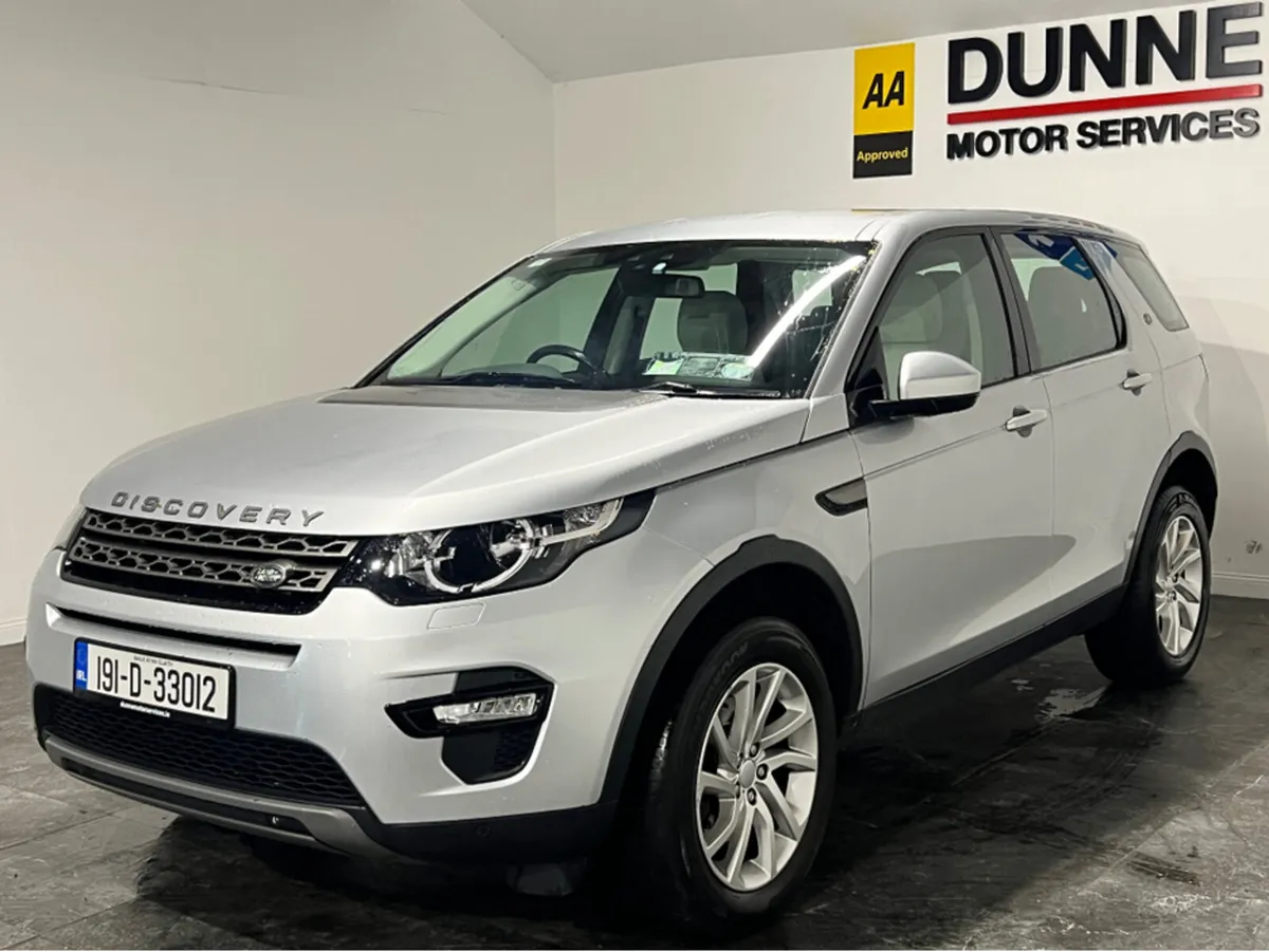 Land Rover Discovery Sport **SE**7 SEATS**AUTO**FU - Image 4
