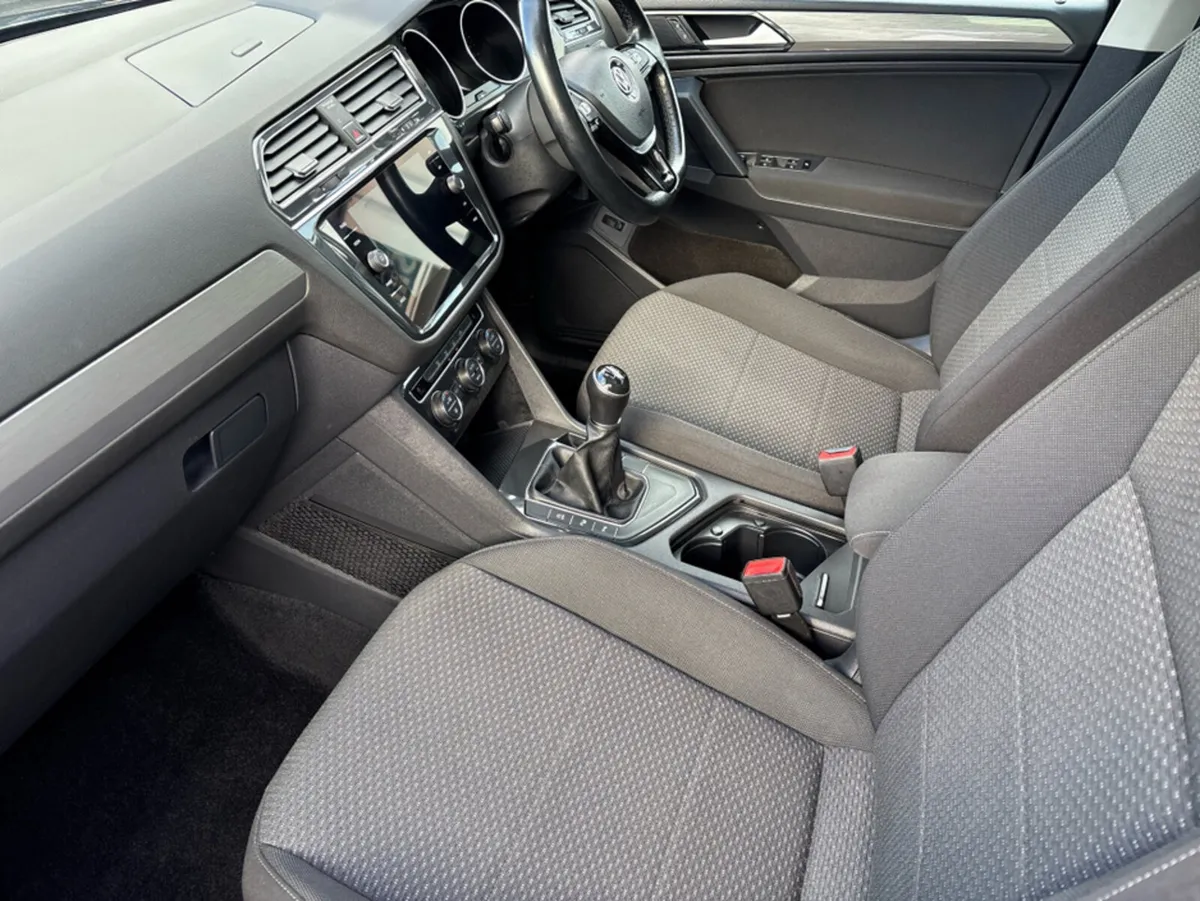 Volkswagen Tiguan Allspace 7 SEAT SUNROOF CL 2.0 T - Image 3