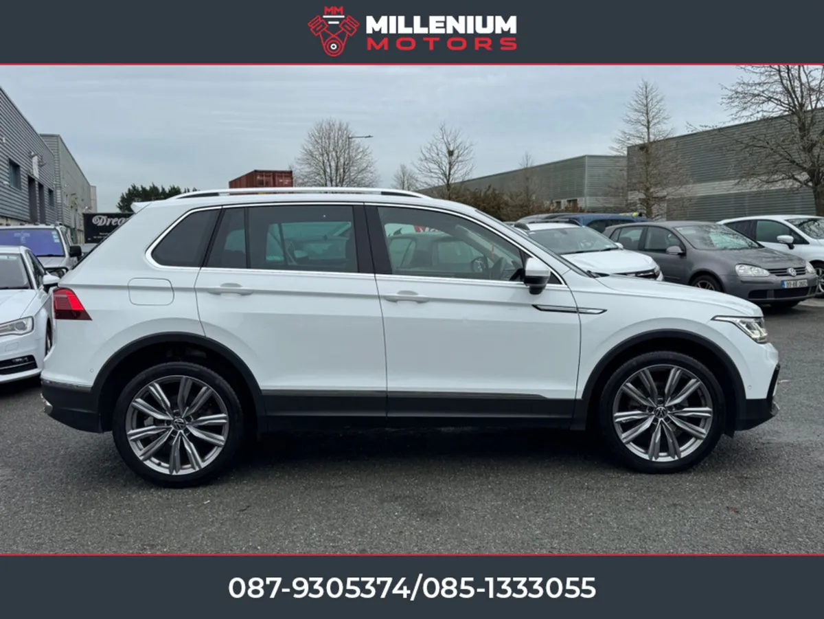 Volkswagen Tiguan AUTO TOP SPEC - Image 2