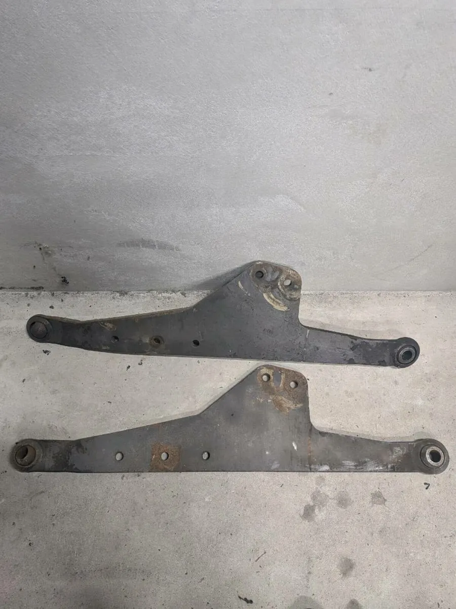 Lift arms Massey Ferguson 399 - Image 1