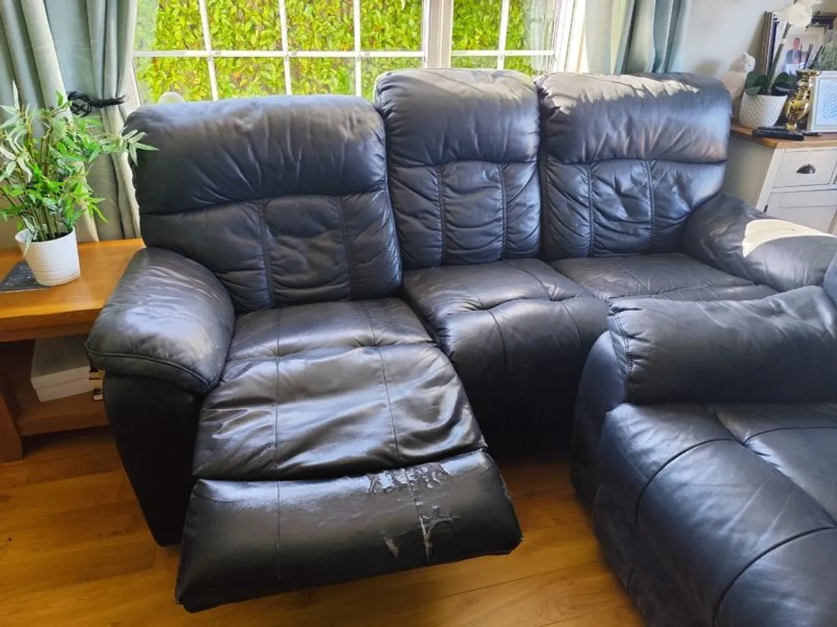 3 seater leather recliner