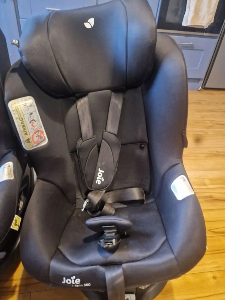 2x Joie i-Spin 360 Car Seats - Image 3