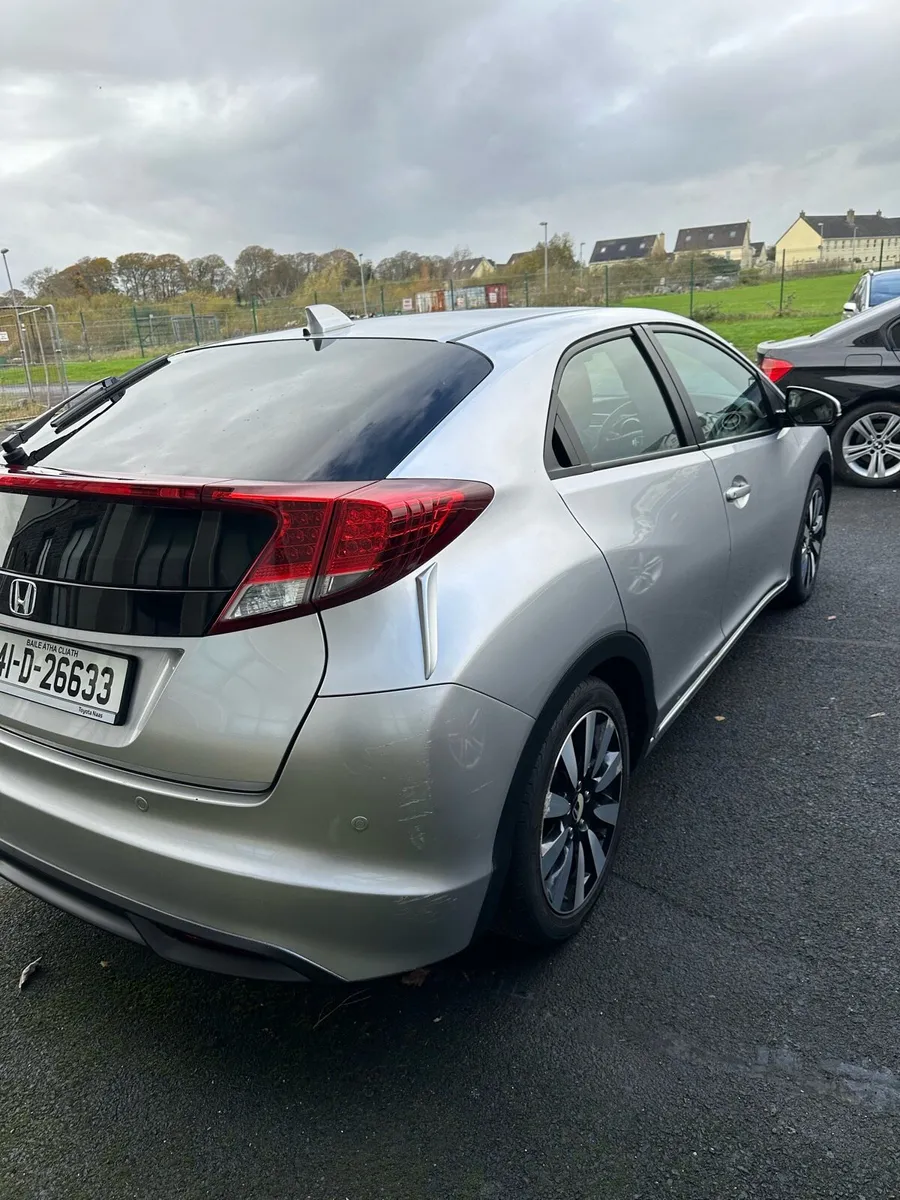 Honda Civic automatic 1.8 petrol - Image 4