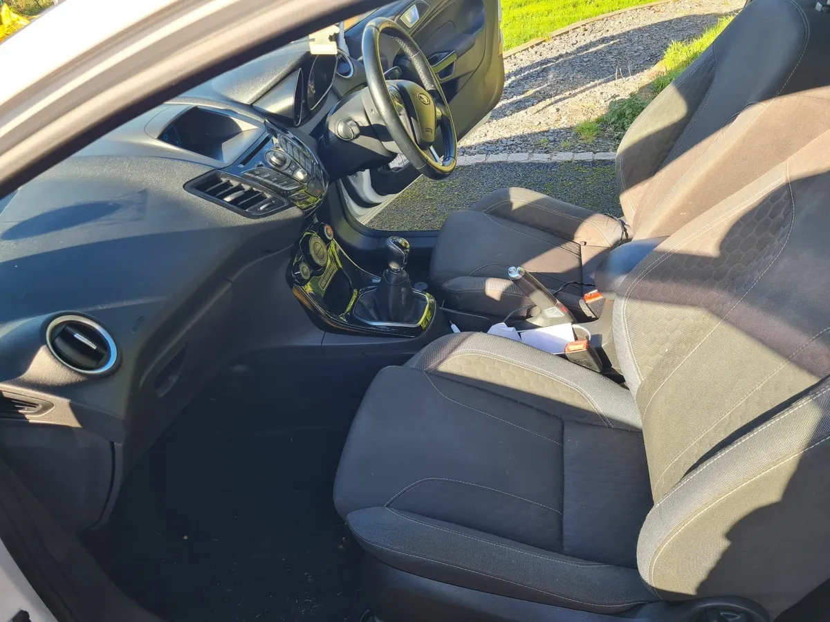 Ford Fiesta 2013 - Image 4