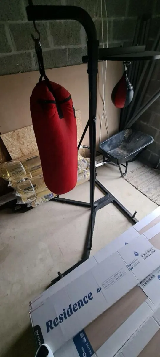 Boxing bag, stand and speed bag €50 ono - Image 3
