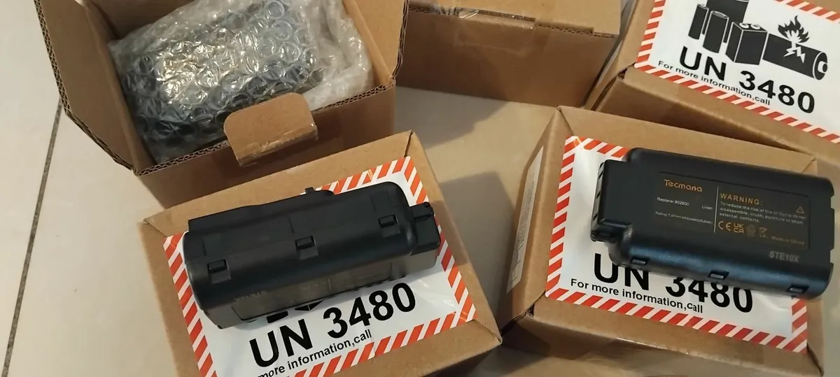 Paslode Replacement 7.4V 4Ah Li-ion Batteries - Image 2