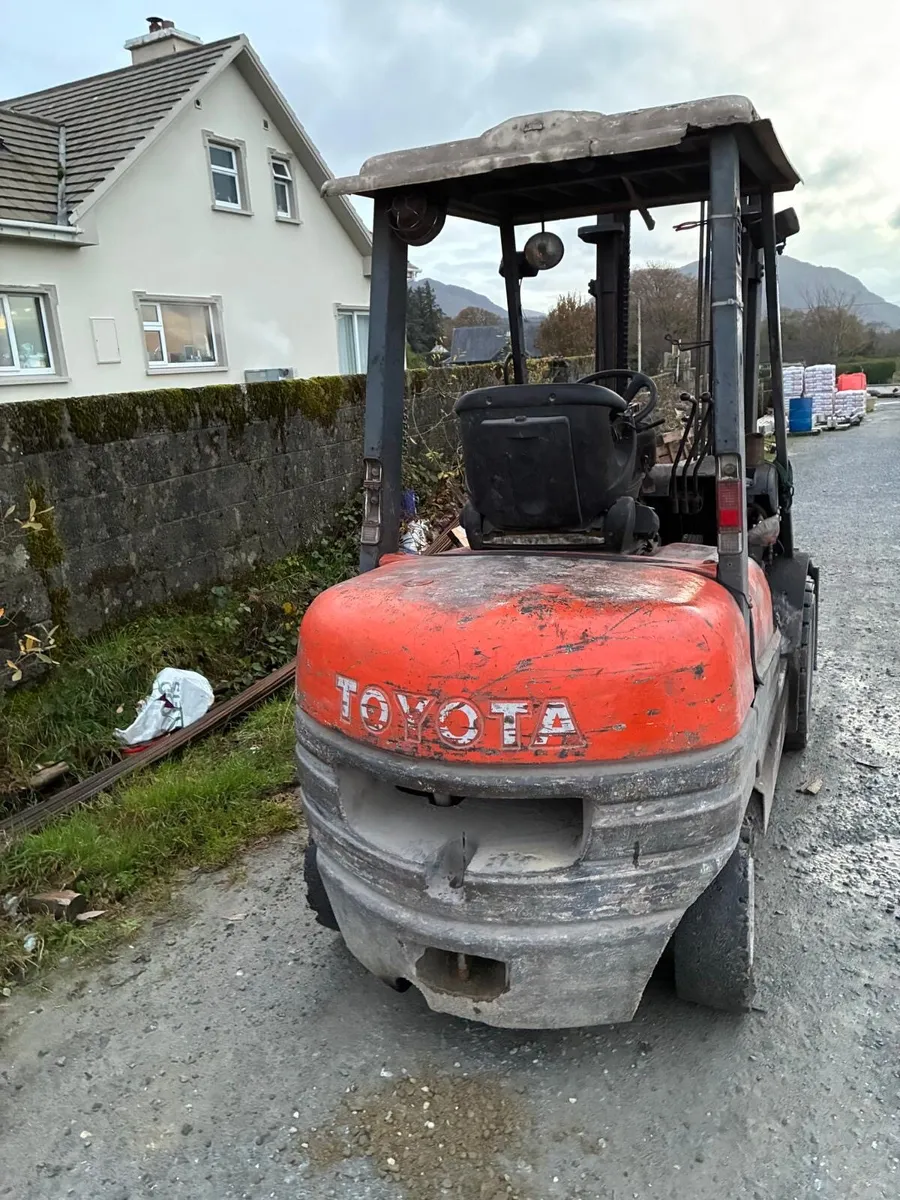3 Ton Toyota Forklift - Image 2