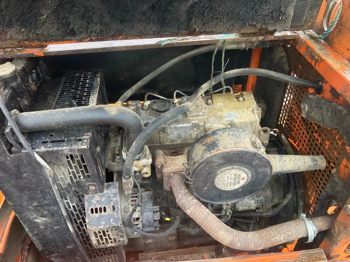 6” water pump Perkins engine - Image 4