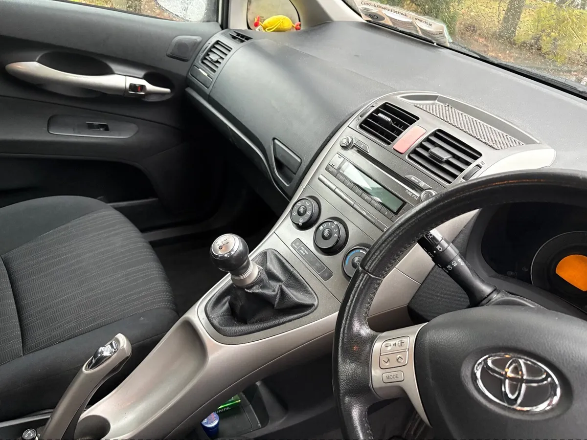 Toyota Auris 2008 - Image 3