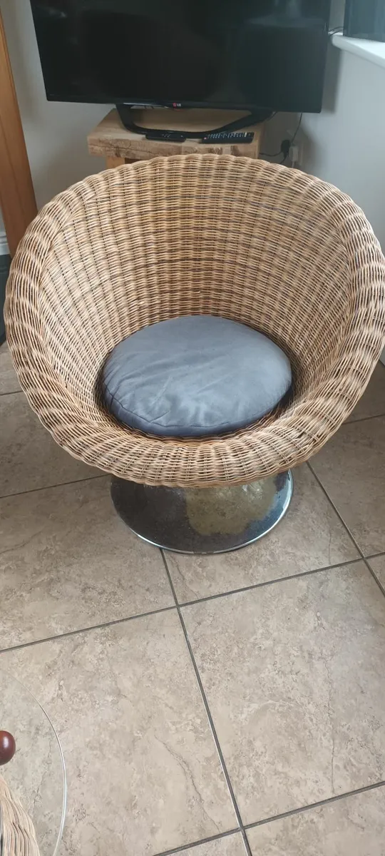 Wicker Furniture - Image 2