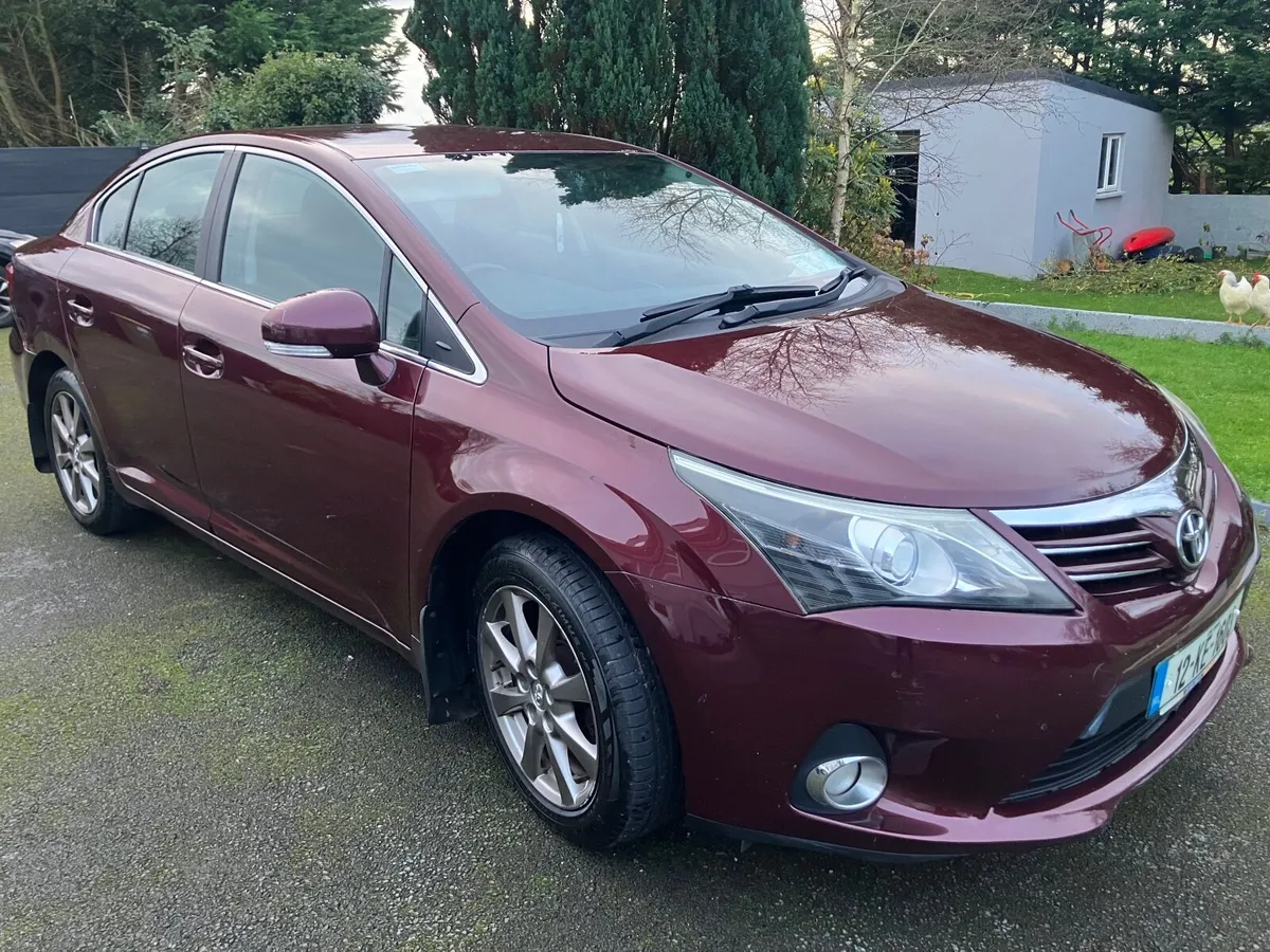 Toyota Avensis 2.0D Taxed and tested - Image 1