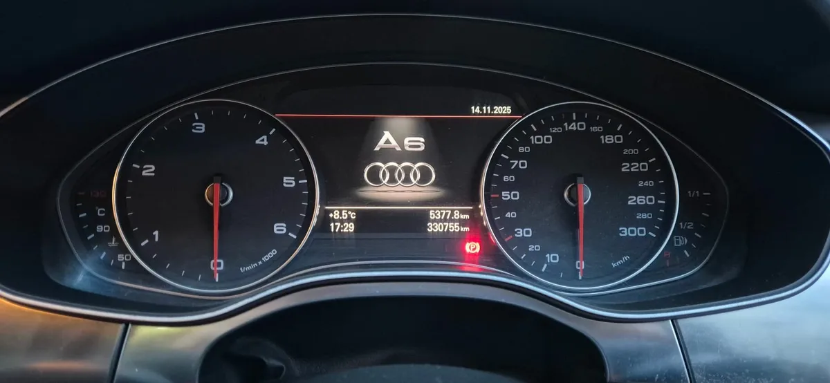 Audi A6 2011 - Image 2