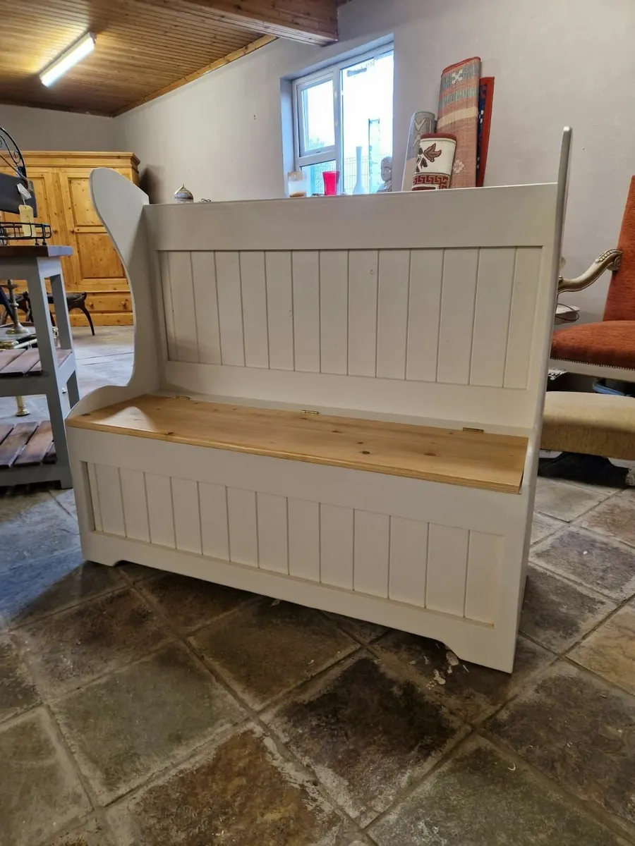 Storage benches, pine workshop - Image 2