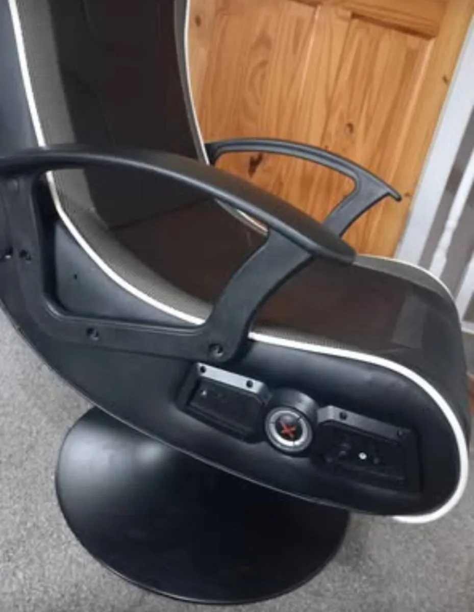 Xrocker gaming chair - Image 1