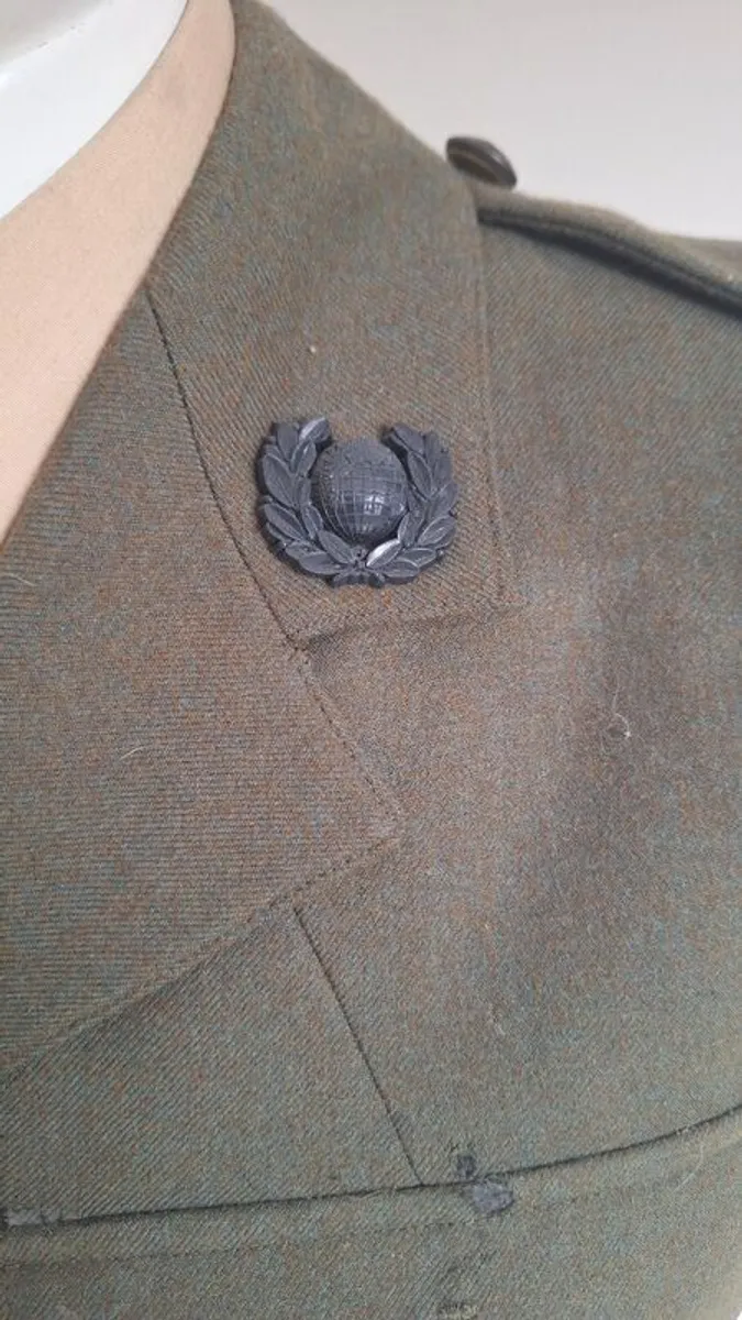 Army Uniform - Image 3