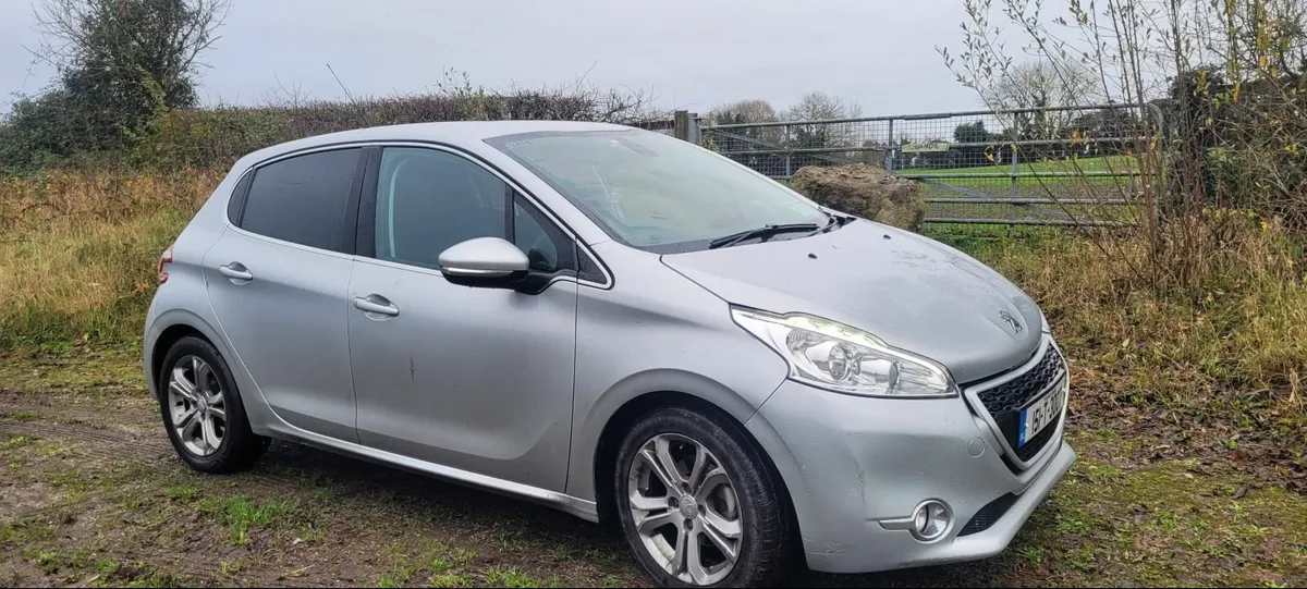 Peugeot 208 2015 - Image 3