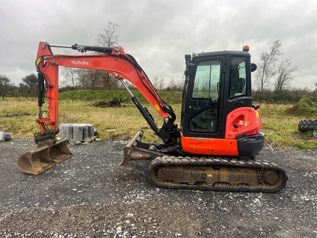 Kubota U55-4 - Image 1