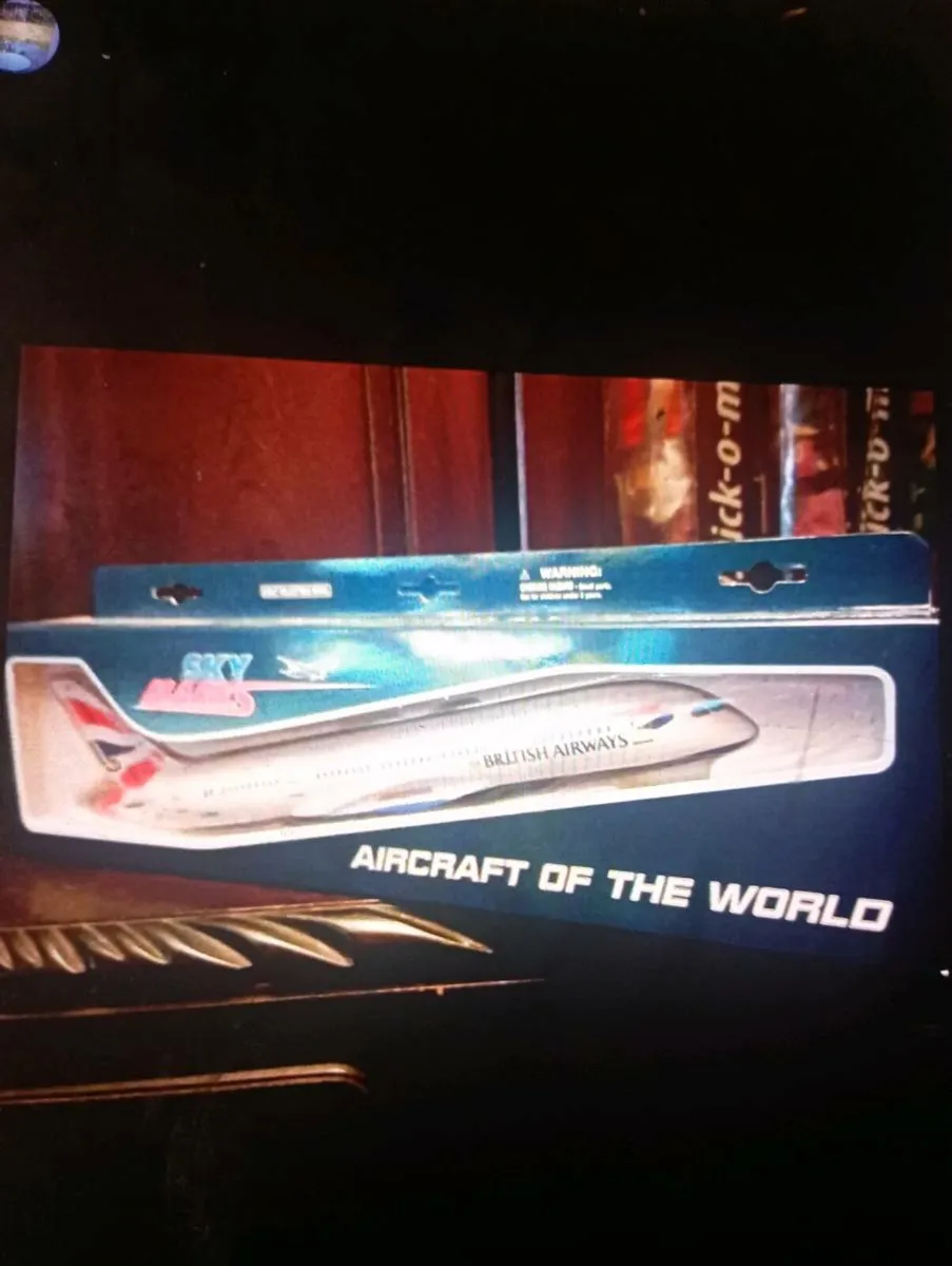 SKYMARKS BRITISH AIRWAYS DIE-CAST BOEING 777  . - Image 1