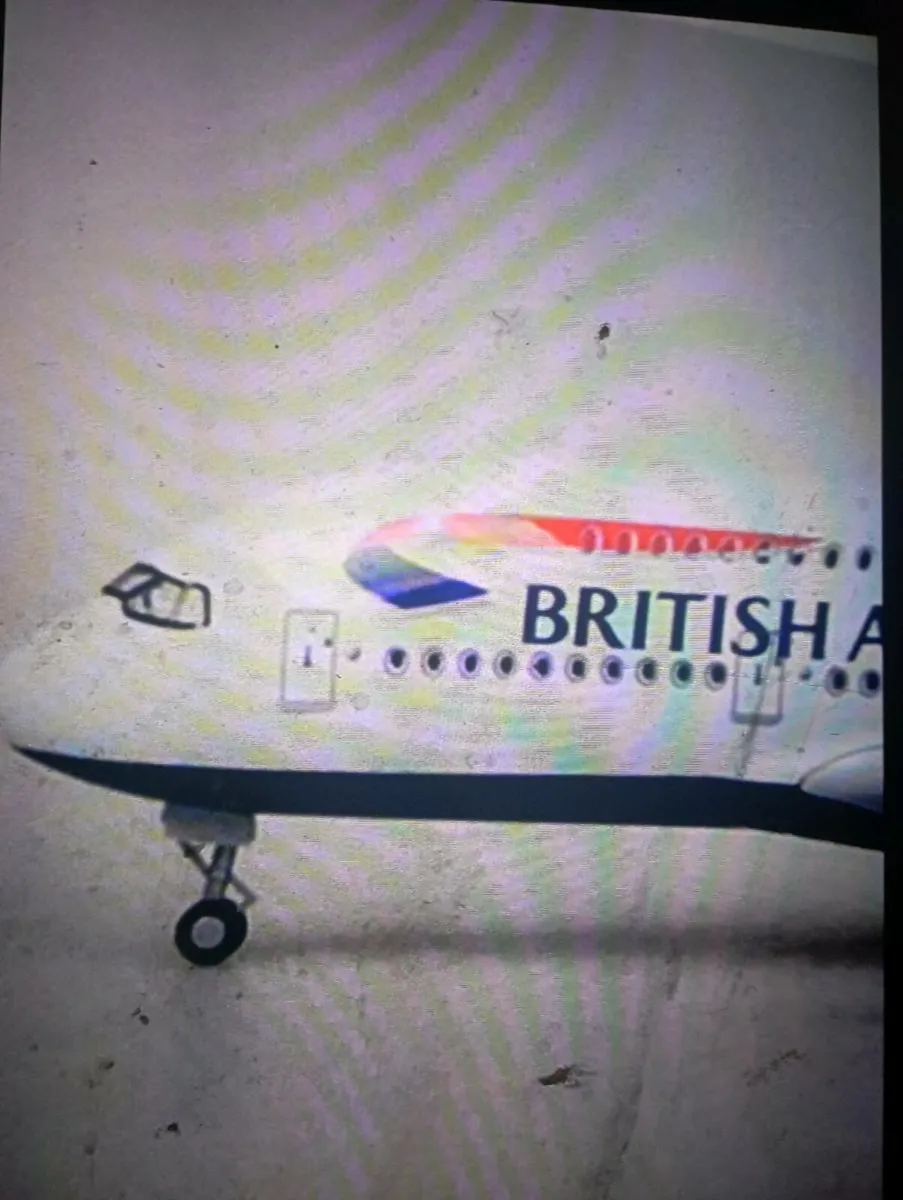 SKYMARKS BRITISH AIRWAYS DIE-CAST BOEING 777  . - Image 4