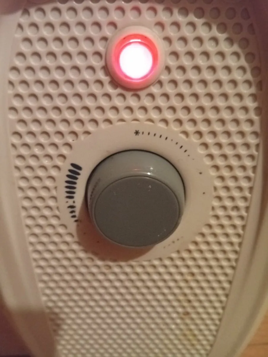 Quality DIMPLEX Eco Radiator Heater 700watt - Image 4