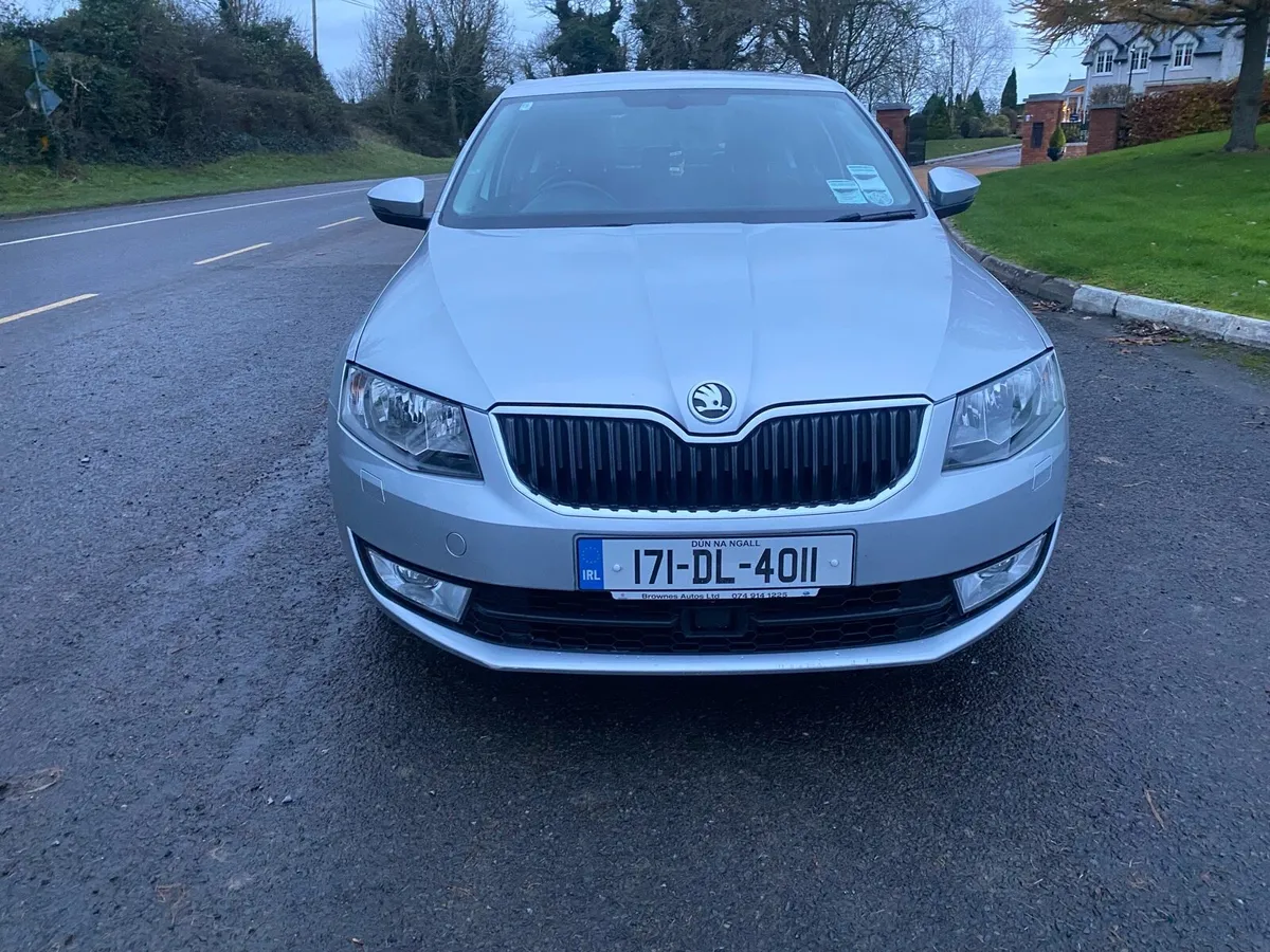 171 SKODA OCTAVIA 1.6TDI SE NAV MINT - Image 2