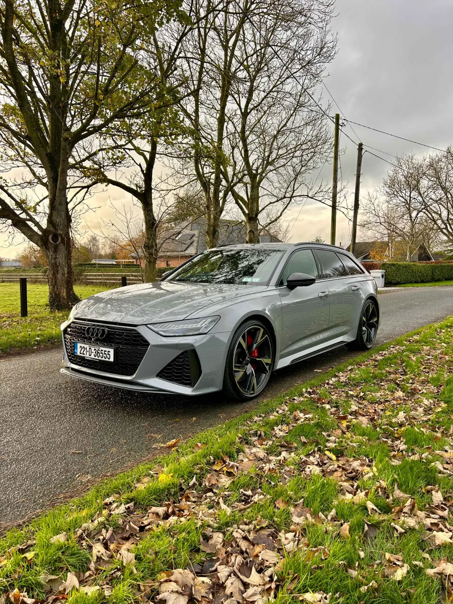 2022 Audi C8 RS6 Avant - Image 1