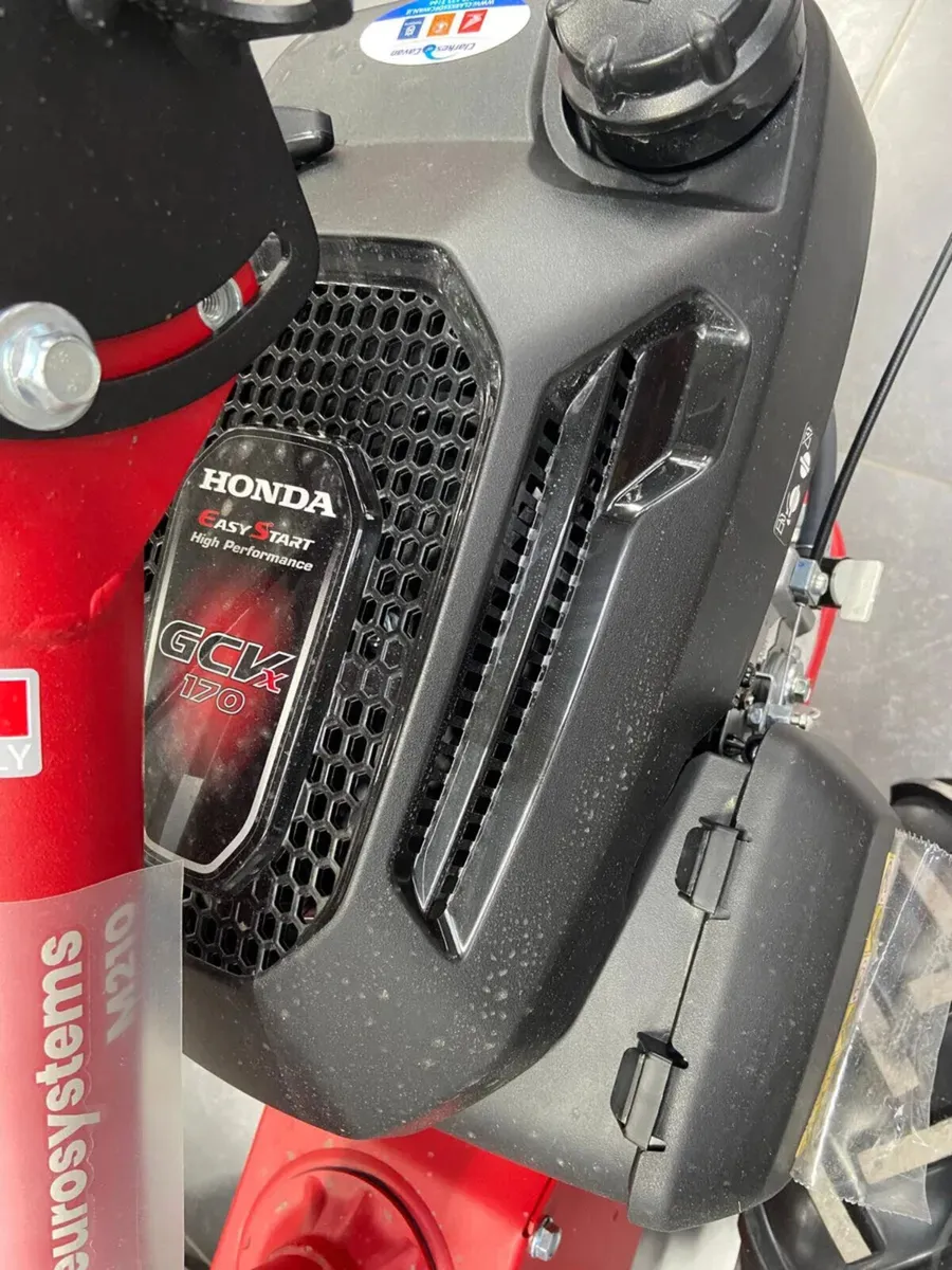 Petrol Yard Scraper - Image 4