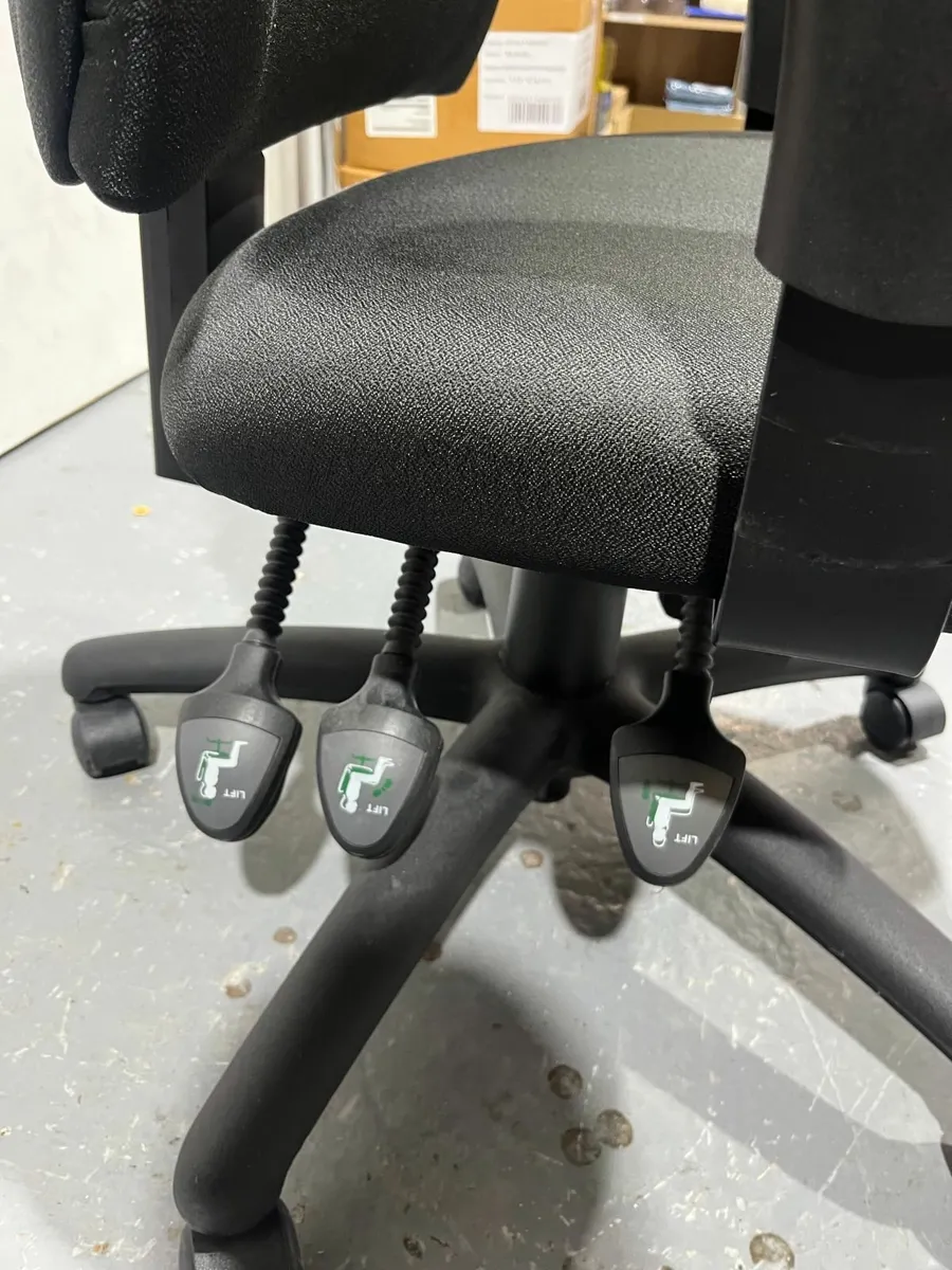 Office Chair - Image 2