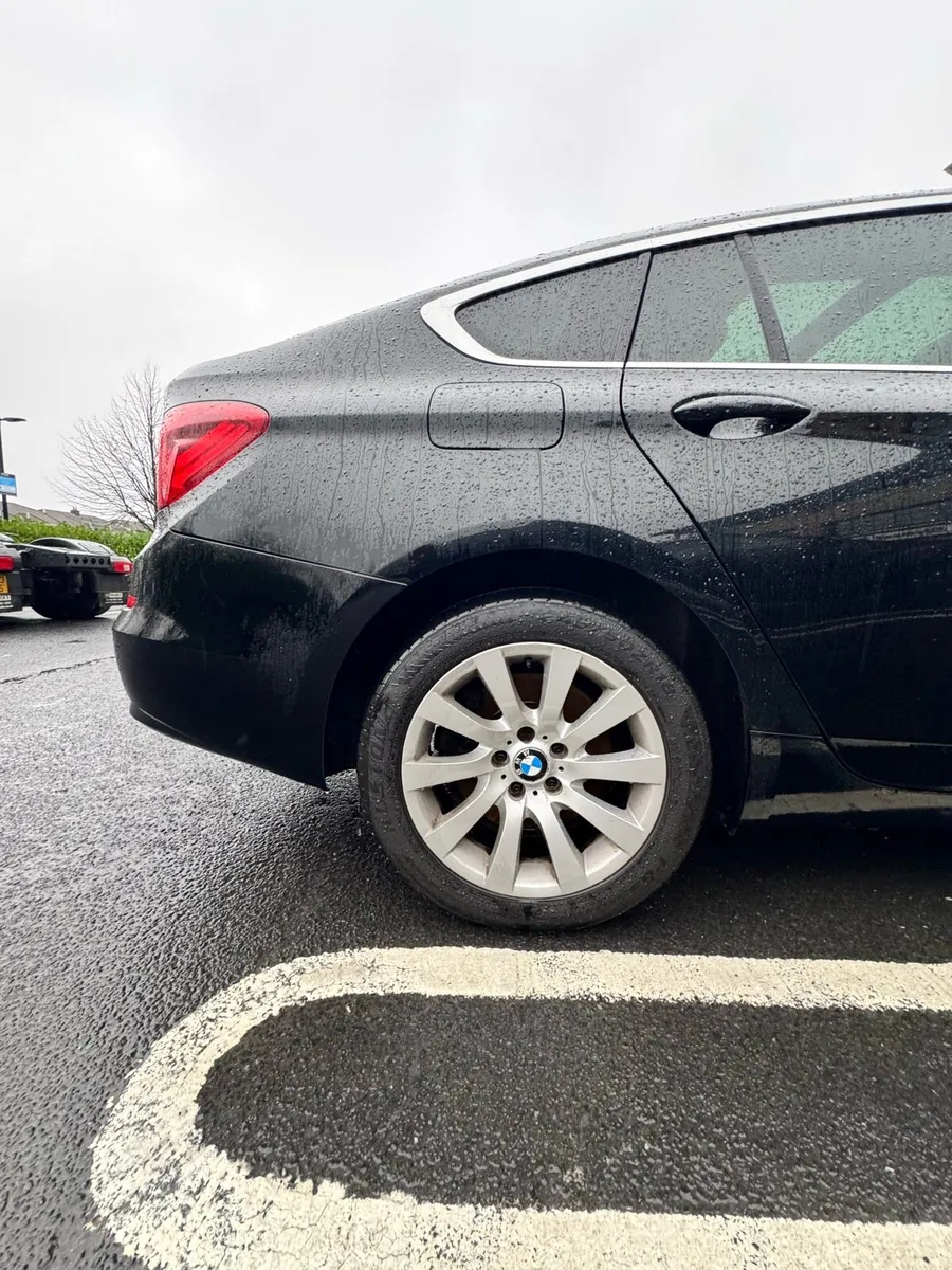 GT 5 Series BMW - Image 2