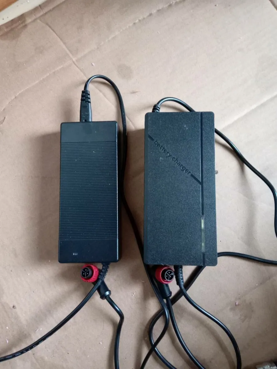 Chargers Vsett 10/Various New Model €50 Delivered - Image 1