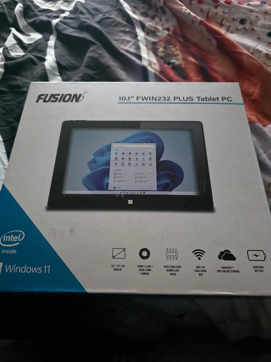 Fusion Windows 11 tablet - Image 1