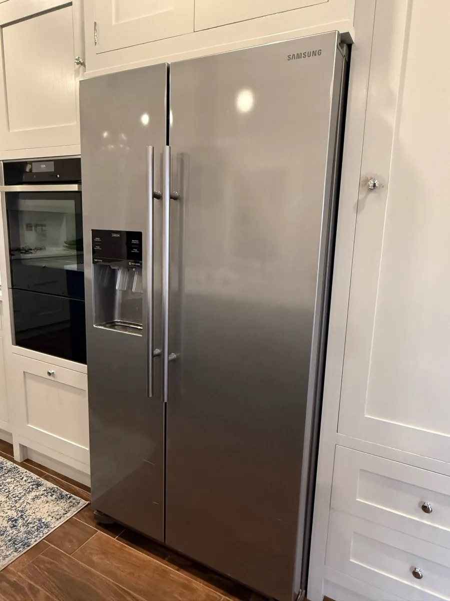 Samsung American Fridge Freezer - Image 1