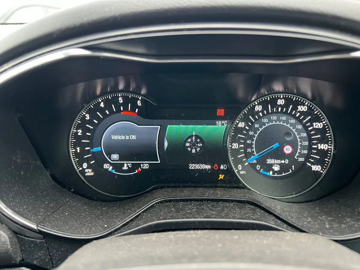 2016 Ford Mondeo titanium 2.0 diesel driving - Image 3