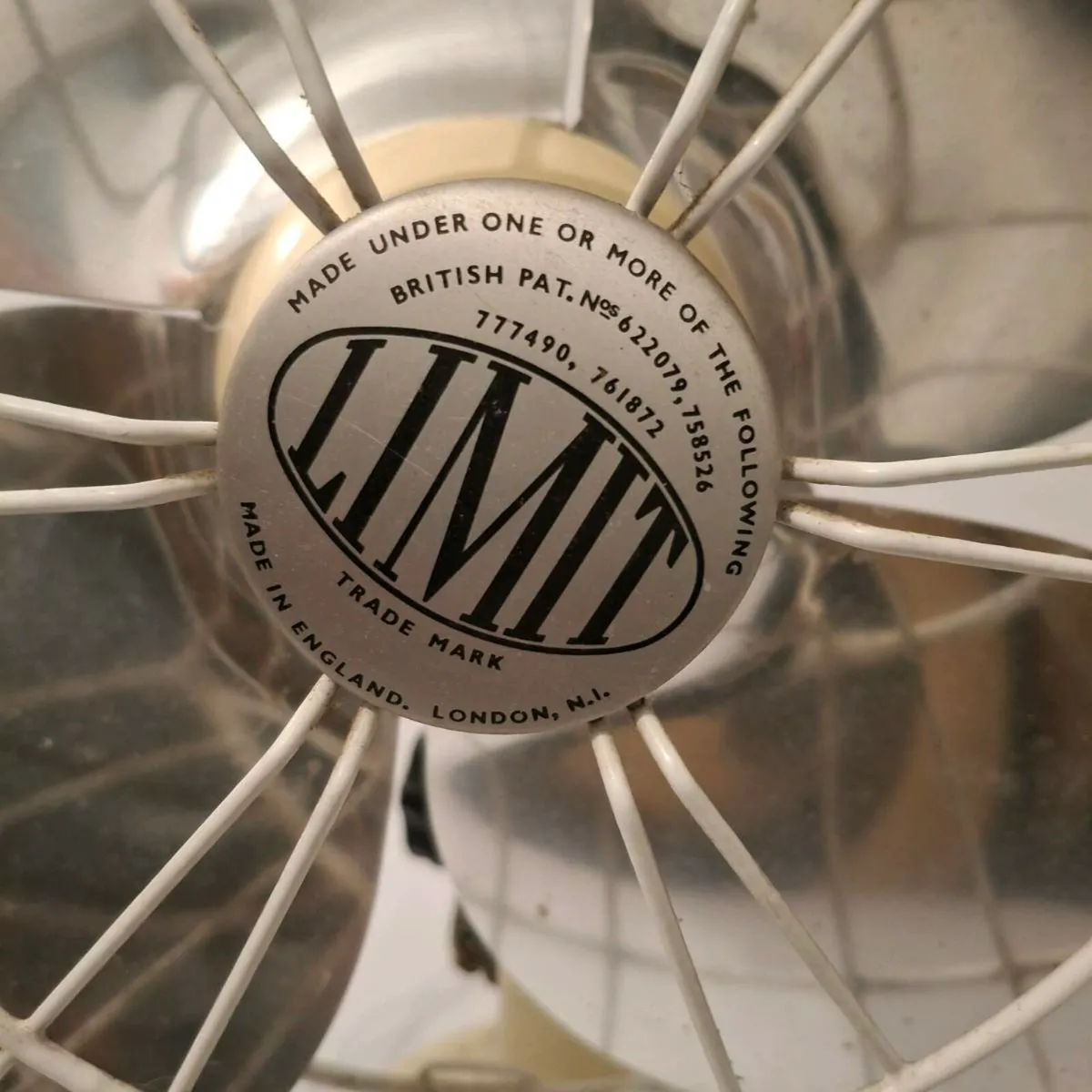 1950's LIMIT Electric Fan - Image 4