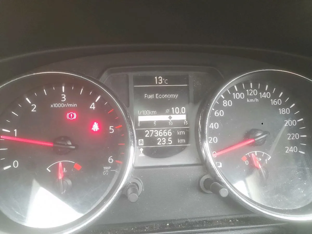 Nissan qashqai +2 4x4 - Image 3