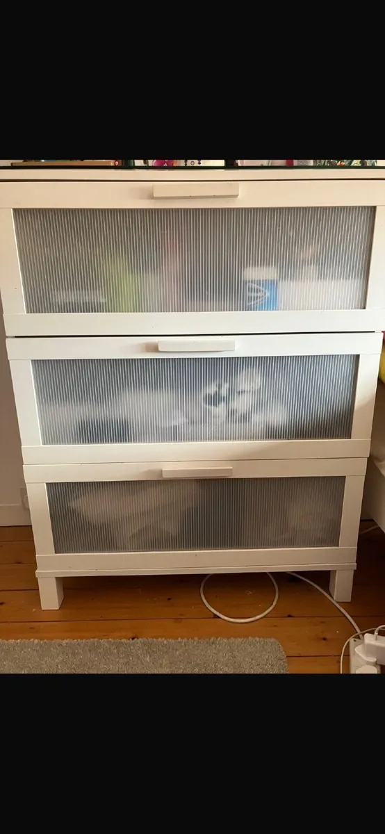 Bed/bathroom cabinet - Image 1