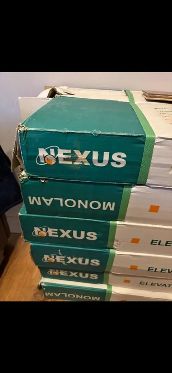 Wooden flooring Walnut - Image 2